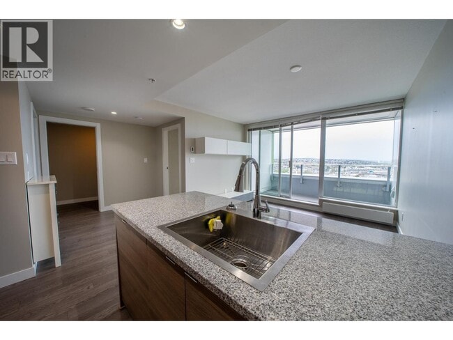 489 Interurban Wy in Vancouver, BC - Building Photo - Building Photo