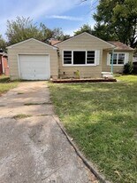 2236 Dewey Ave in Bartlesville, OK - Building Photo