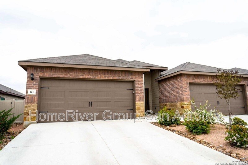 175 Joanne Cv in New Braunfels, TX - Building Photo