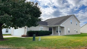 9268 Tournament Dr in Delmar, MD - Building Photo