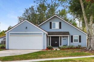 6826 Coralberry Ct in Jacksonville, FL - Building Photo
