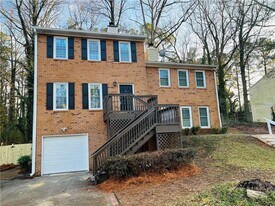 157 Timber Creek Ln SW in Marietta, GA - Building Photo