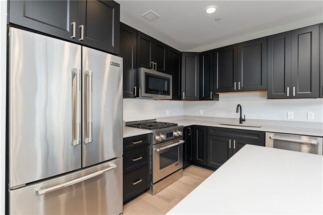 350 Oliver Ave in Pittsburgh, PA - Foto de edificio - Building Photo