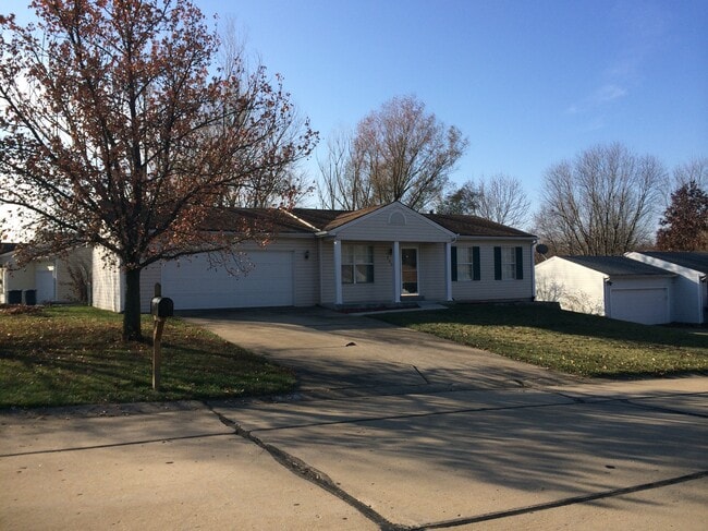 property at 602 Woodcrest Blvd