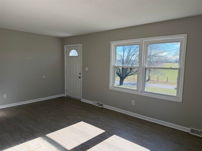 602 Salmons Blackjack Rd in Franklin, KY - Building Photo - Building Photo