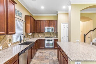 18318 W Williams Bend Dr in Cypress, TX - Foto de edificio - Building Photo