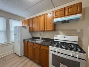768 Forest St-Unit -2 in Kearny, NJ - Building Photo - Building Photo