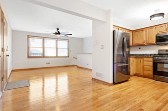 7411 N Claremont Ave in Chicago, IL - Building Photo - Building Photo