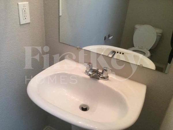 1805 Vineridge Ln in Burleson, TX - Building Photo - Building Photo