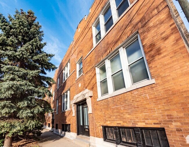 3945 N Christiana Ave Rentals in Chicago, IL