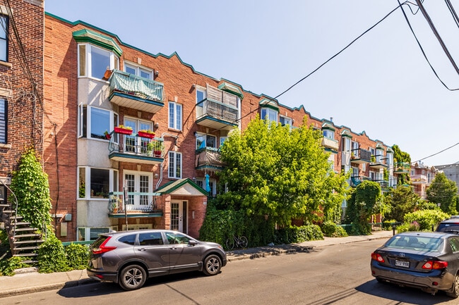 4405 Coloniale Av