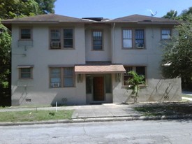 2301 N Jefferson St Apartments