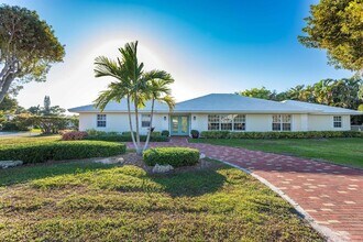 835 Canary Walk in Delray Beach, FL - Building Photo - Building Photo