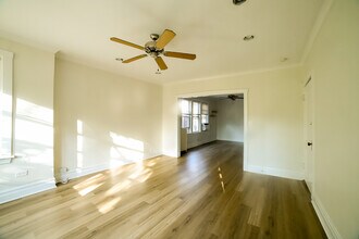 3733 N Christiana Ave in Chicago, IL - Building Photo - Building Photo