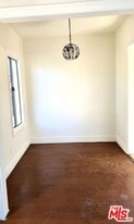 1842 E 71st St in Los Angeles, CA - Building Photo