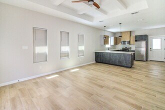 11003 N 36th Ln in McAllen, TX - Building Photo - Building Photo