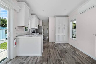 11240 N Northwood Dr in Inglis, FL - Building Photo - Building Photo