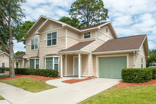 NS Mayport Homes Apartamentos