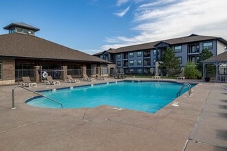 Inwood Crossings in Wichita, KS - Foto de edificio - Building Photo