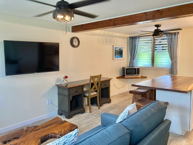 347 Ainako Ave, Unit B