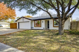 2128 Elysian Fields in Austin, TX - Building Photo - Building Photo