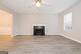 602 Robin Ridge in Stone Mountain, GA - Building Photo - Building Photo