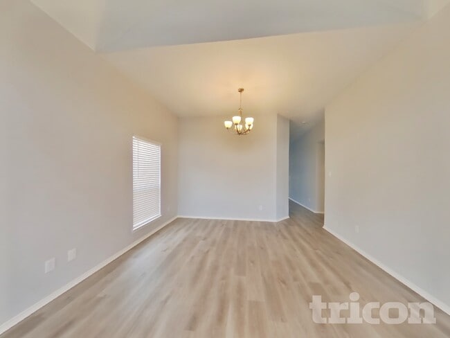 1700 Bob Dr in Royse City, TX - Foto de edificio - Building Photo