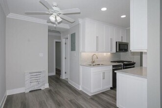 609 Tulip Ave in Stewart Manor, NY - Building Photo - Building Photo