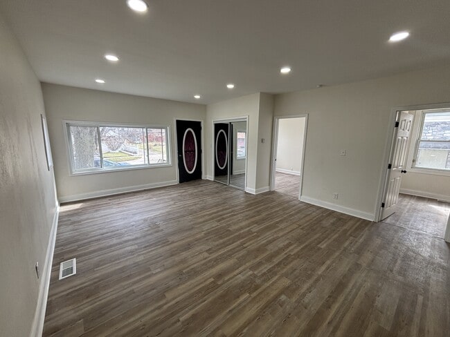 1368 Waite St in Gary, IN - Building Photo - Building Photo