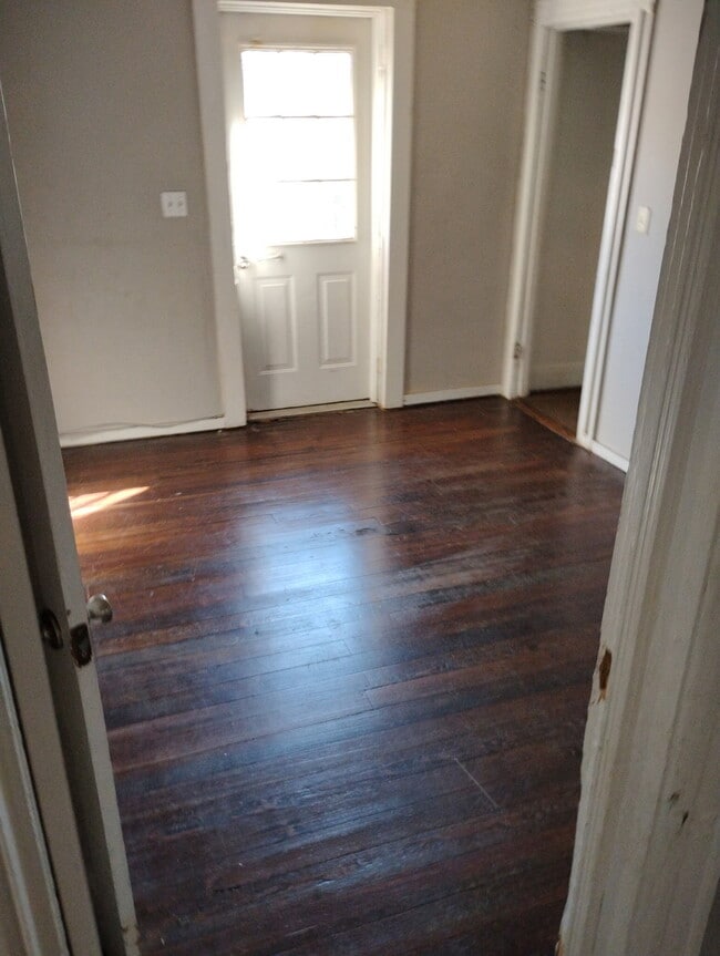 90 E Elm St in Torrington, CT - Building Photo - Building Photo