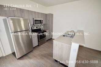 411 Carlisle Ave in Edinburg, TX - Foto de edificio - Building Photo