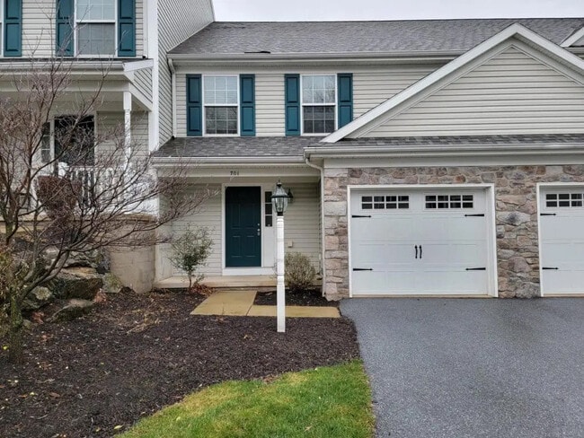 property at 701 Winding Ln