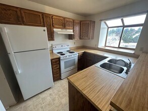 6846 Mountain Top Ln in Colorado Springs, CO - Building Photo - Building Photo