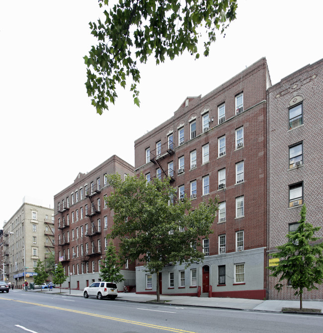 2500 University Blvd in Bronx, NY - Foto de edificio - Building Photo