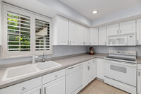 13362 Polo Rd W in Wellington, FL - Building Photo - Building Photo