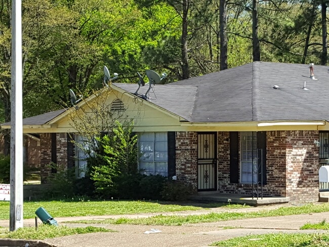 6441 Gillespie Rd in Memphis, TN - Building Photo - Building Photo