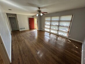 2217 N 42nd St in Waco, TX - Building Photo - Building Photo