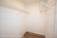 867 Fredonia Dr photo'