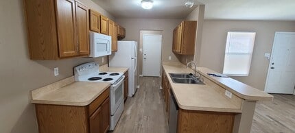 8013 Julie Ave in Fort Worth, TX - Building Photo - Building Photo