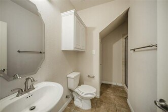 1442 Wellesley Dr in Lewisville, TX - Building Photo - Building Photo