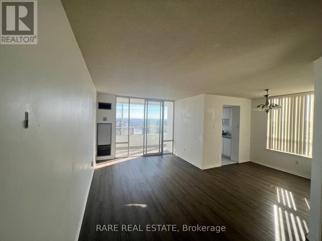 property at 550 Webb Dr