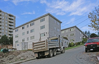 Uptown Apartments in New Westminster, BC - Building Photo - Building Photo