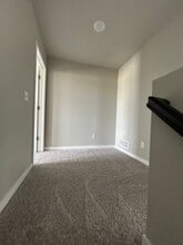 3908 Scorpio Dr SE in Mandan, ND - Building Photo - Building Photo