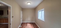 1006 N Hickory St - 4