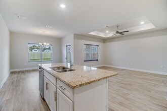 5468 Overland Dr in Biloxi, MS - Building Photo - Building Photo