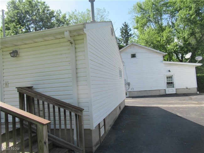 11631 Ravenna Rd in Twinsburg, OH - Building Photo - Building Photo