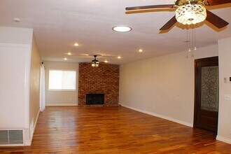 2571 Laramie Rd in Riverside, CA - Building Photo - Building Photo