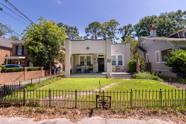 property at 307 Broad St