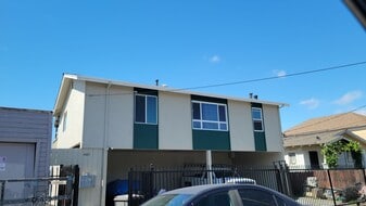 3487 Paxton Ave in Oakland, CA - Building Photo
