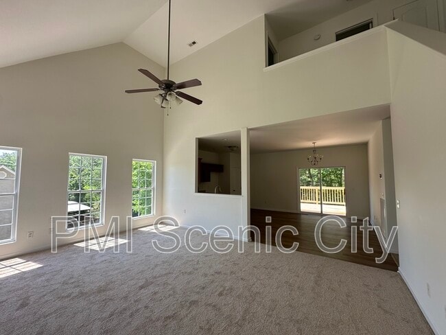 7527 Passport Dr in Ooltewah, TN - Building Photo - Building Photo